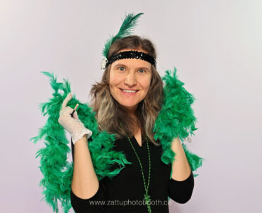 Lady dressed up with Gatsby props
