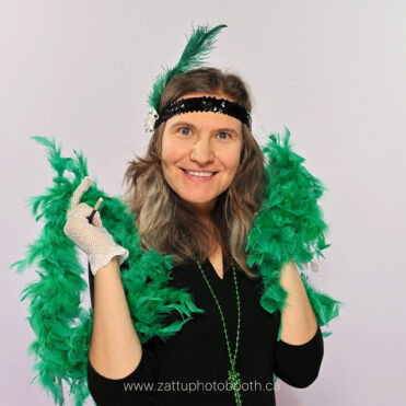 Lady dressed up with Gatsby props